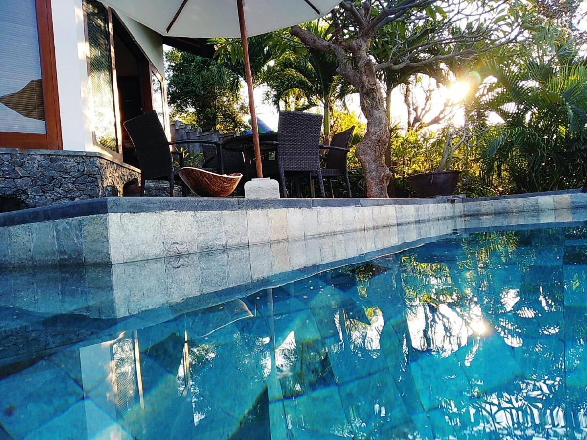 Villa Mimpi Manis Infinity Pool&180°Ocean View 아메드 외부 사진