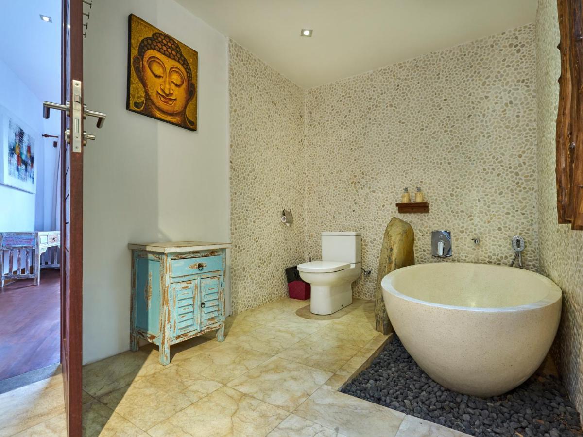 Villa Mimpi Manis Infinity Pool&180°Ocean View 아메드 외부 사진